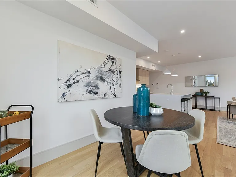 19 Clapp St #4 — Photo 2