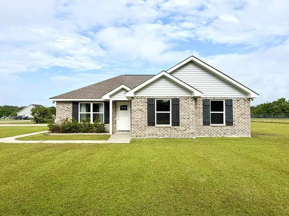 6 Hawthorne Rd, Picayune, MS 39466