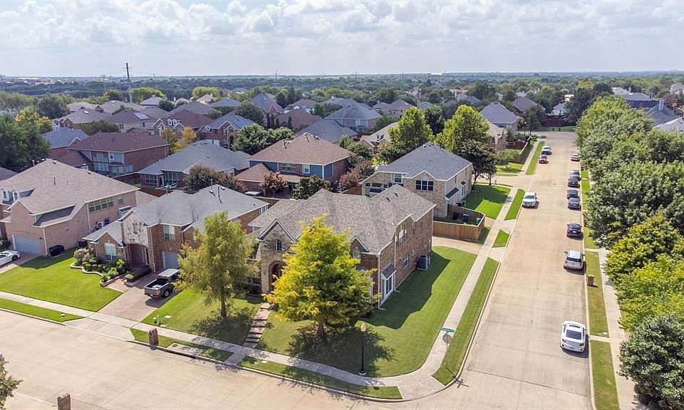 1st image of 11701 Chaucer Dr