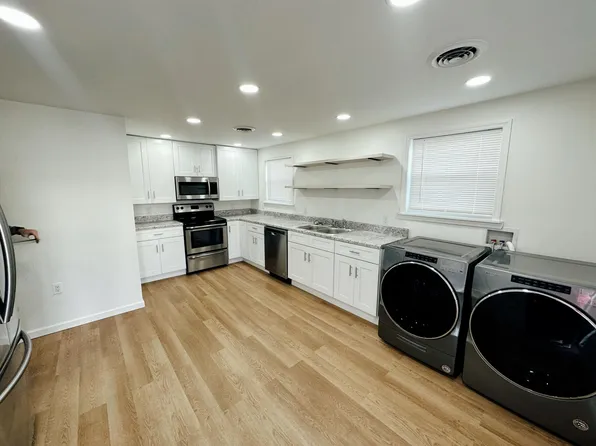 1301 E Holston Ave #4, Johnson City, TN 37601