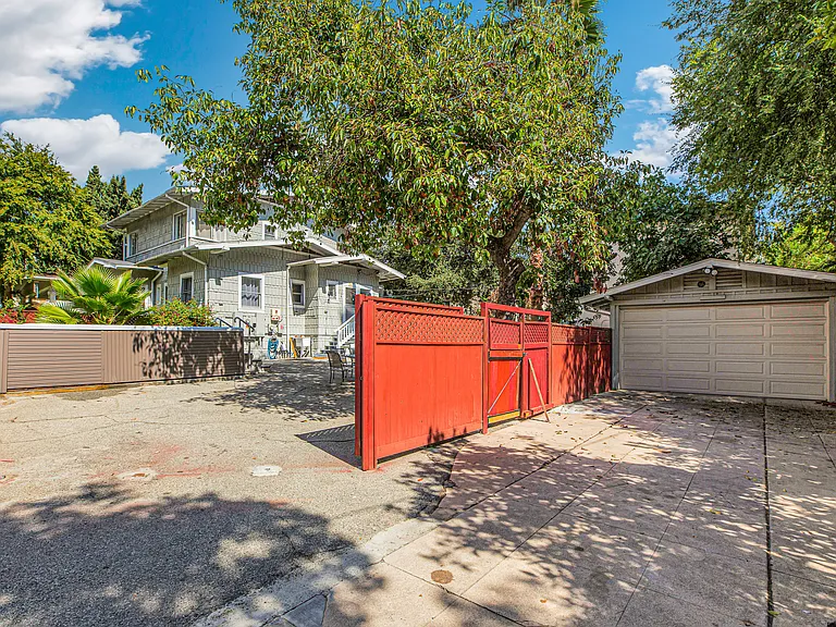 1340 E Washington Blvd — Photo 63