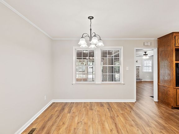 4th image of 309 Kenwood Dr
