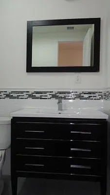 Sold by R New York | media 19