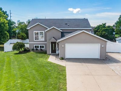 110 Depot Ln, Holland, MI, 49424