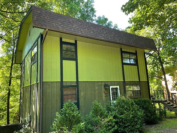 2nd image of 67 Manor Dr