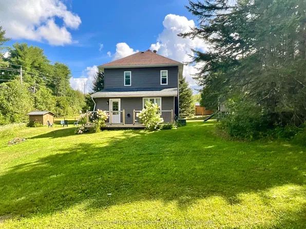 205 1st Ave, Armour, ON P0A 1C0