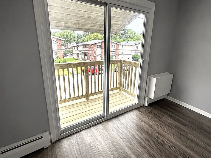 34 Royal Oak Dr #7 — Photo 11
