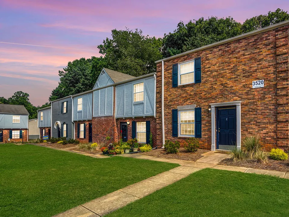 Sherwood Station Apartments