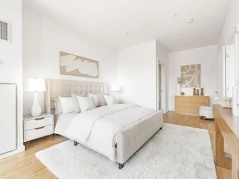 346 Congress St #703 — Photo 22