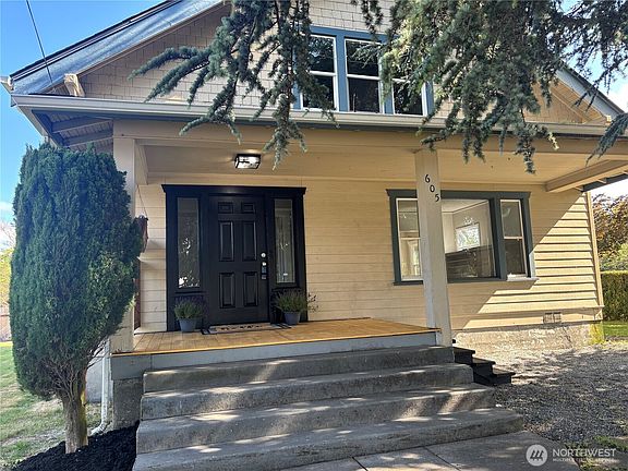 2nd image of 605 118th Street S