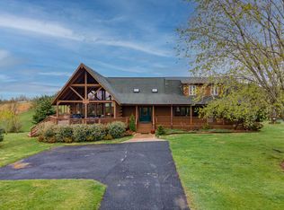 470 E View Ln, Raphine, VA 24472