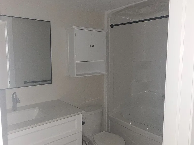 118 Scott St E #1 — Photo 13