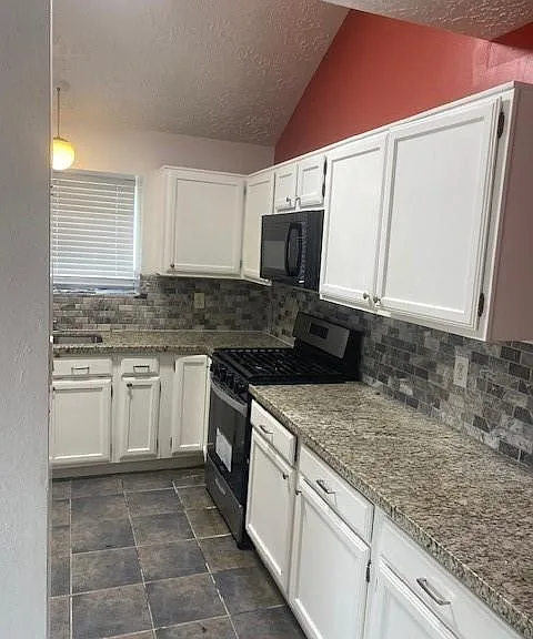 8511 1/2 Opalwood Ct — Photo 9