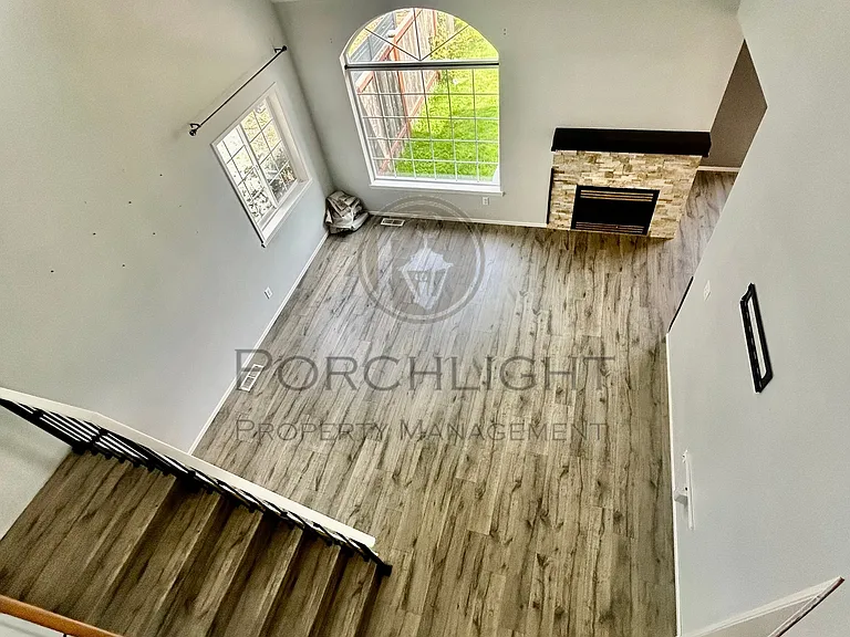804 E Maberry Dr — Photo 19
