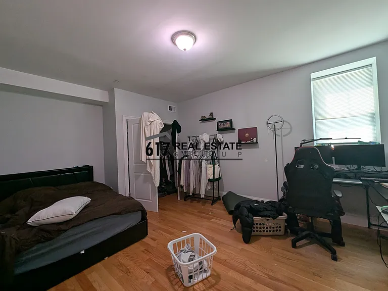 18-4 Murdock St — Photo 5