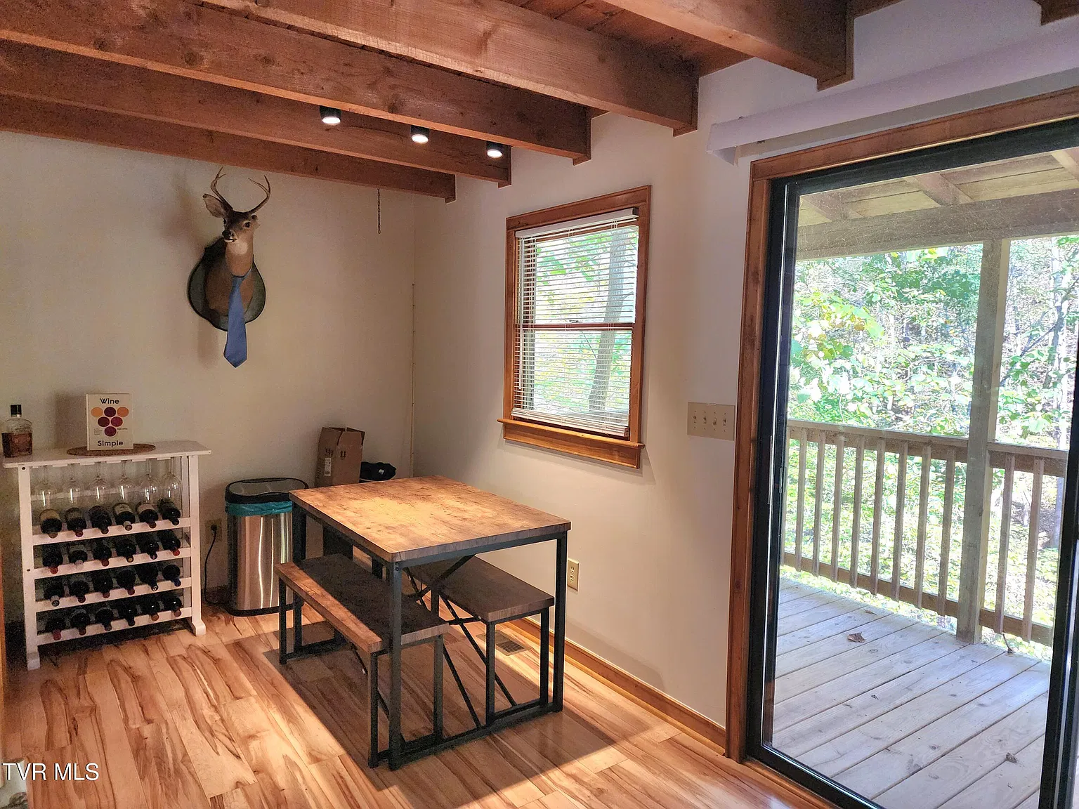 3 bed, 2.5 bath, 1091 sqft, $1,550 — Photo 4