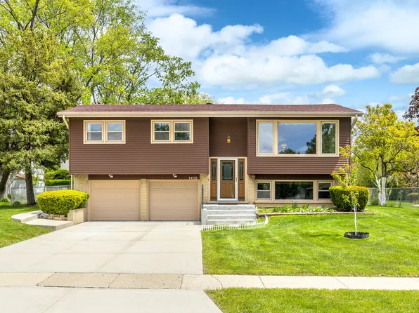 1410 W Jo Ann Ln, Addison, IL 60101