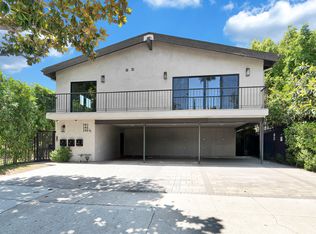 395 Huntley Dr #1/2, Los Angeles, CA 90048