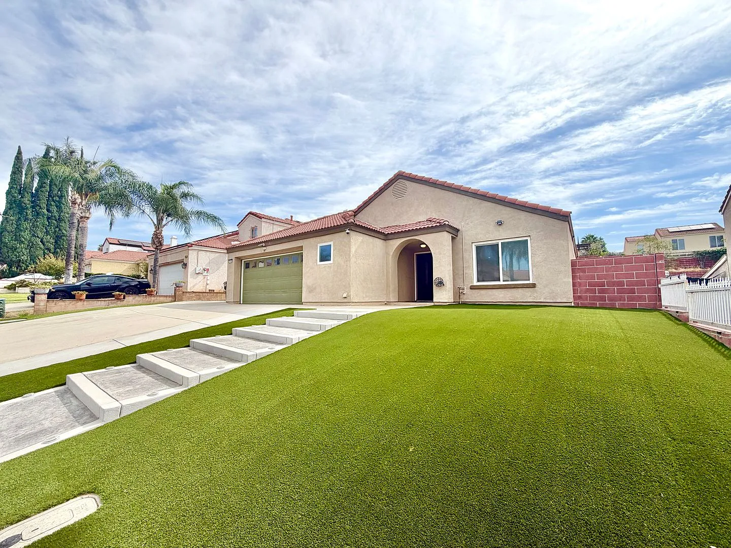 Updated 4-Bedroom Home With Massive Backyard, Open Floor Plan & Modern Kitchen! — Photo 3
