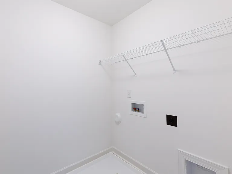 1432 Anderson St — Photo 29