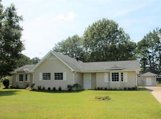 35 Maple St, Wetumpka, AL 36092