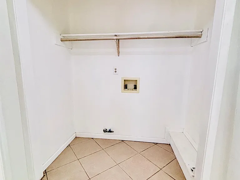 7618 Linden St — Photo 10