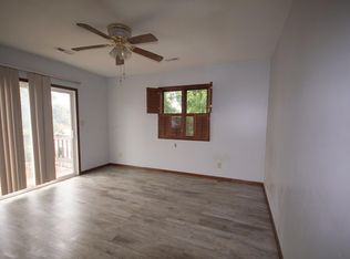 324 Southwest Van Buren Street Unit 2, Topeka, KS 66603