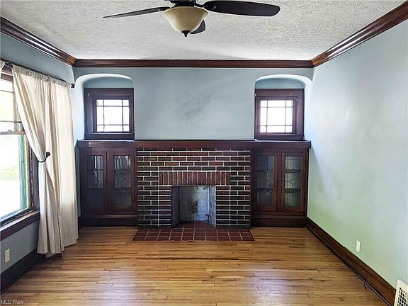 2nd image of 2148 Lewis Dr #50