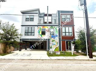 225 S Pine St #101, San Antonio, TX 78203
