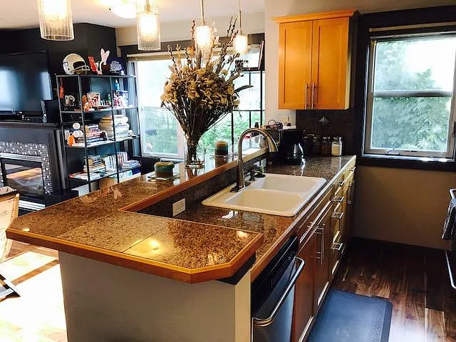 326 Queen Anne Ave N — Photo 4