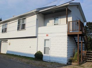 1295 Maple St, Crescent, PA 15046