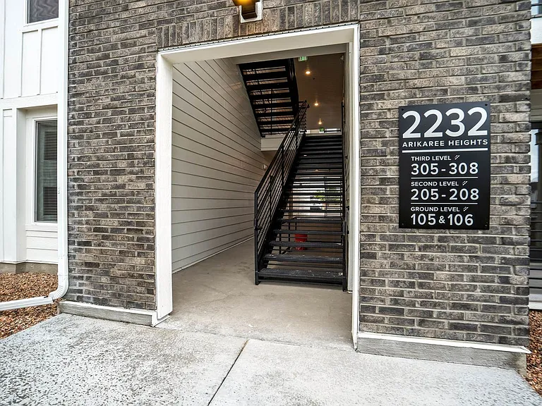2232 Arikaree Hts #307 — Photo 4