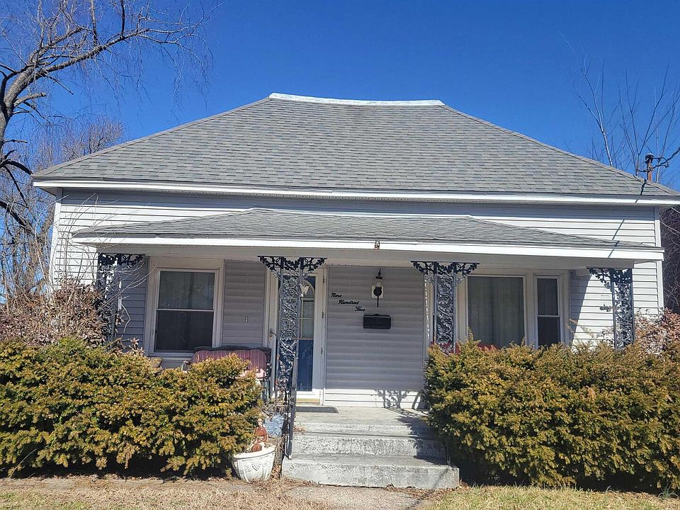 1st image of 905 W Monroe St