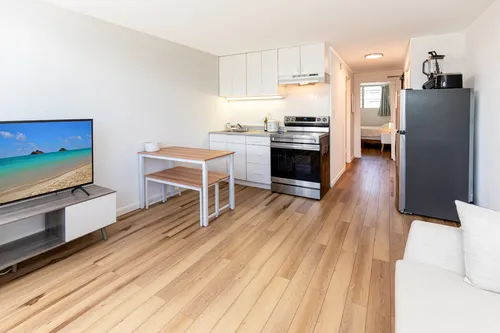 2211 Ala Wai Blvd Photo 1