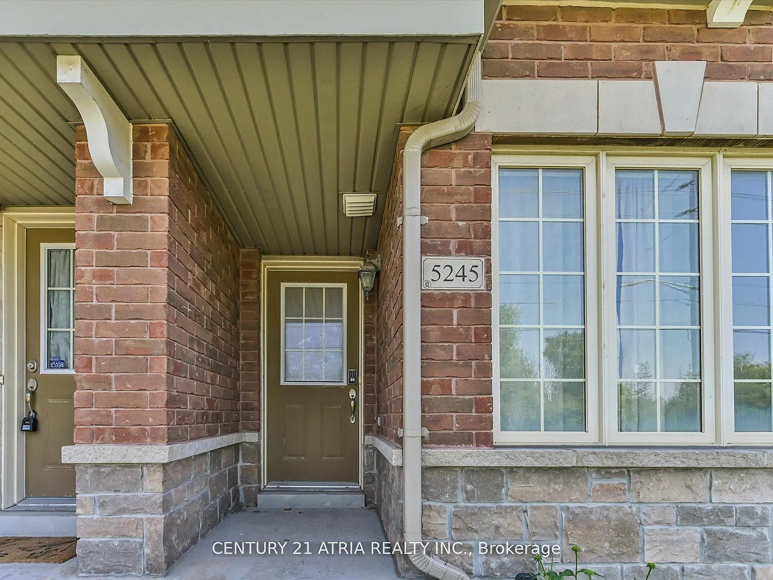2 bed, $3,000 — Photo 3