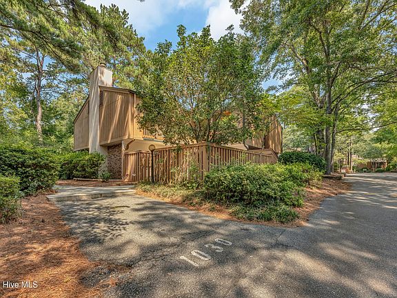 3rd image of 1030 Birch Creek Drive