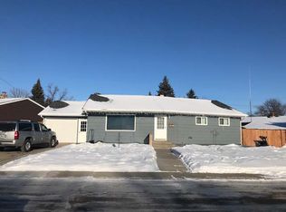 1239 6th St NE, Devils Lake, ND 58301