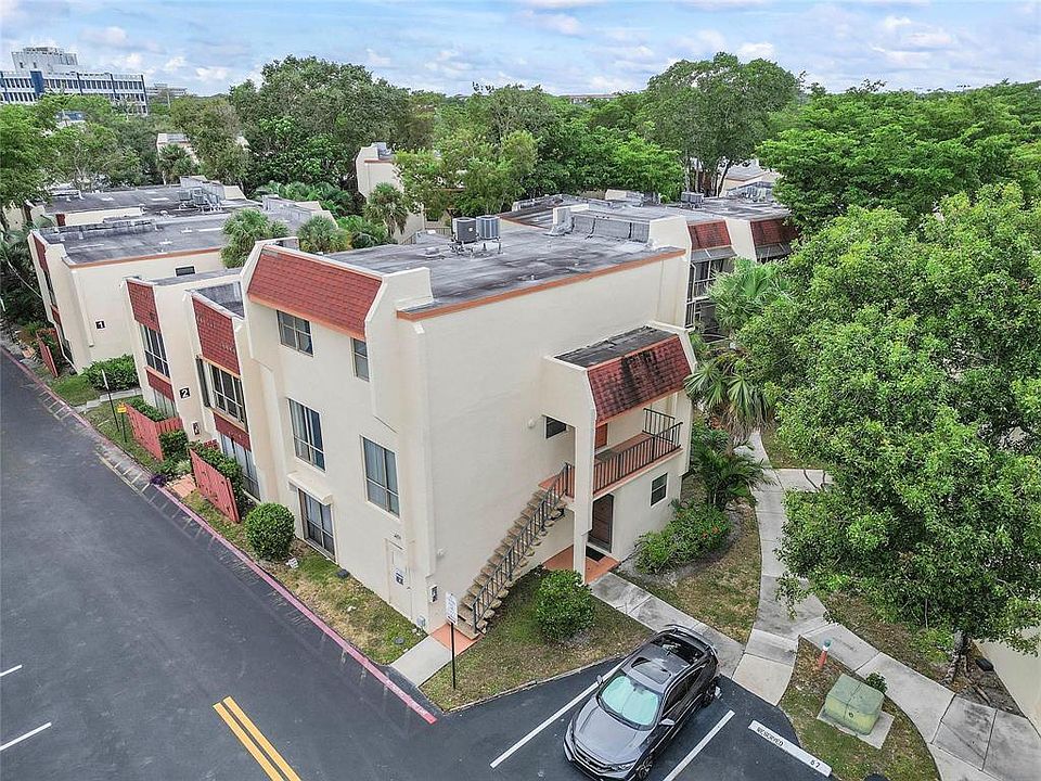1st image of 301 N Pine Island Road #107