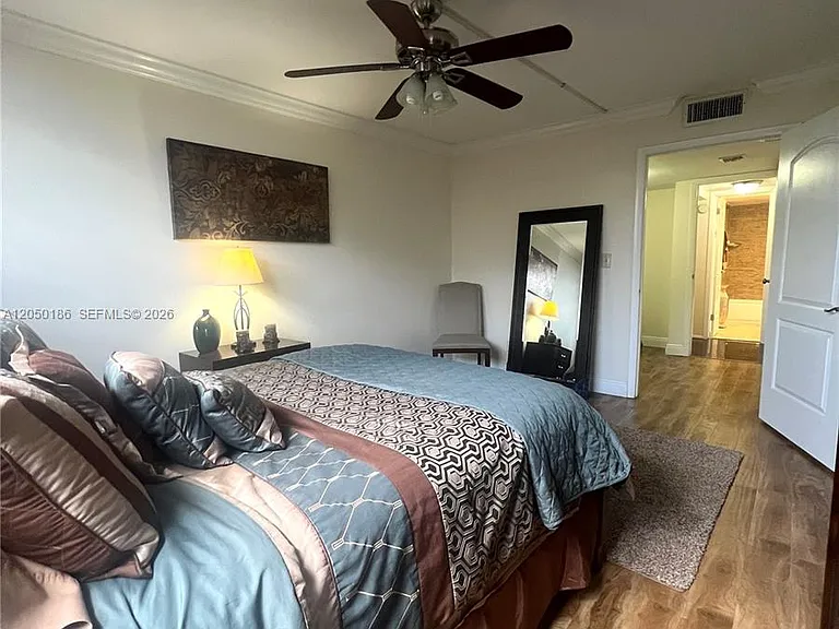 1465 NE 123rd St #502 — Photo 17