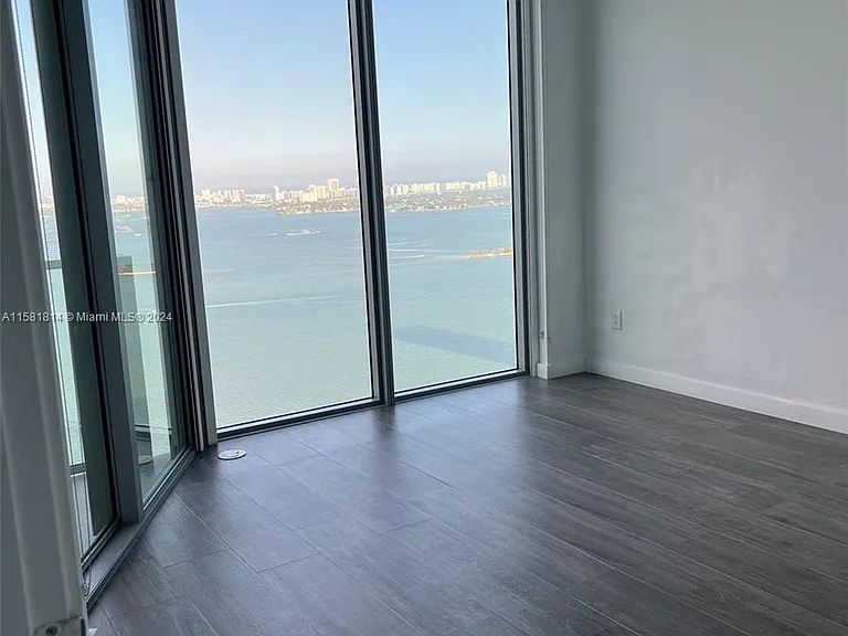 2900 NE 7th Ave #3404 — Photo 9