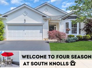 27 Cromwell Ln, Jackson, NJ 08527