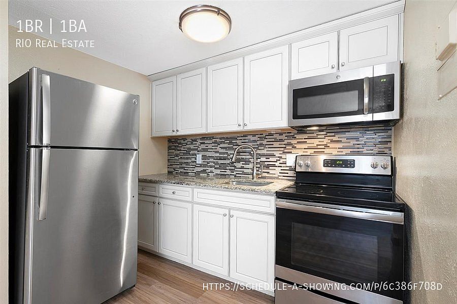 1st image of 1415 N Cook St #102