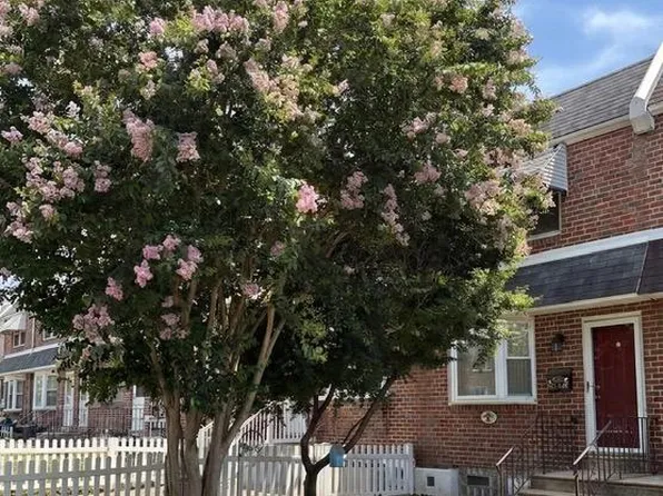8713 Jackson St, Philadelphia, PA 19136