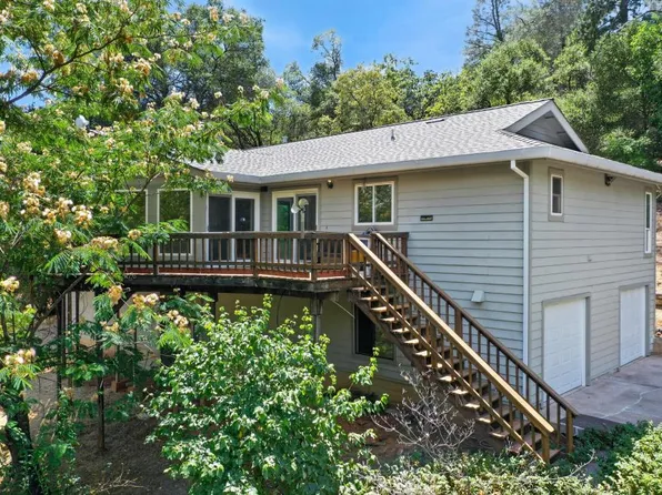 19221 Wolf Creek Rd, Grass Valley, CA 95949