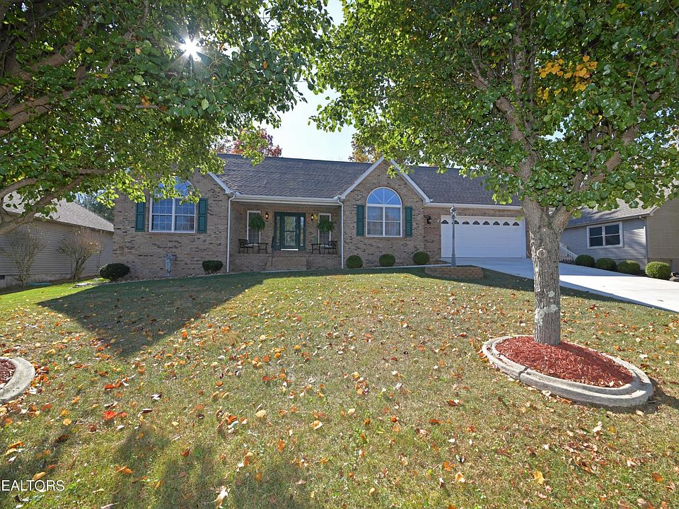 1st image of 147 Forest Hill Dr