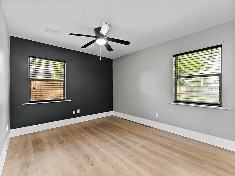 8 Polo Cir — Photo 23