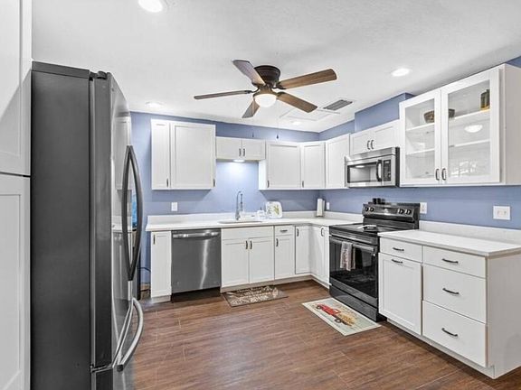 5th image of 1019 Alladin Dr #1
