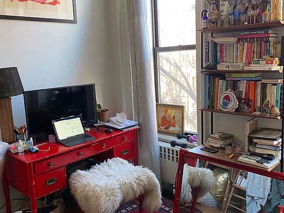 3rd image of 368 Greene Ave #4