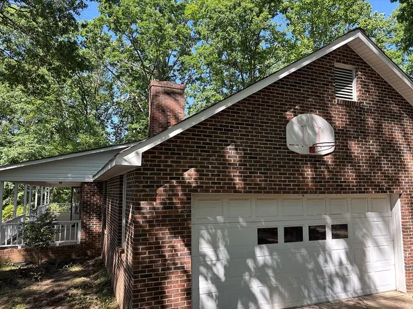 133 Whispering Pines Rd, Gaffney, SC 29341