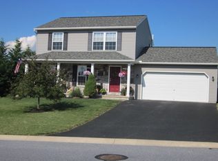 301 Pamela Ln, Lebanon, PA 17042